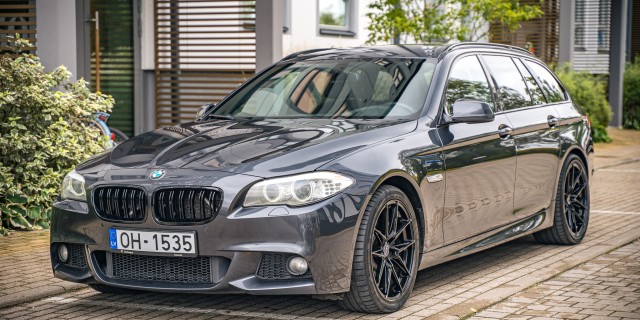 BMW 530