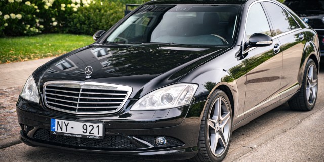 MERCEDES S320