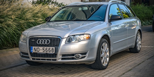 AUDI A4