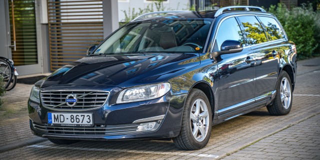 VOLVO V70