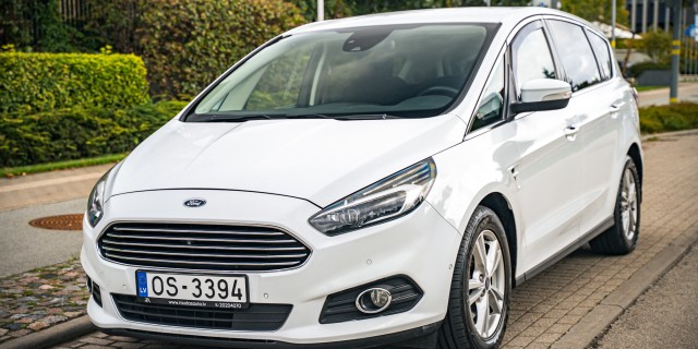 FORD S-MAX