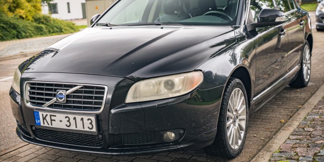 VOLVO S80
