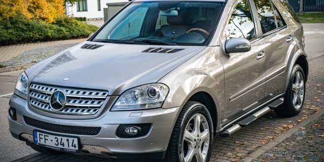 MERCEDES ML320