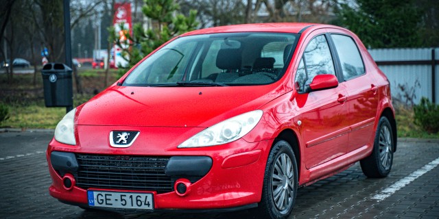 PEUGEOT 307