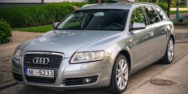AUDI A6