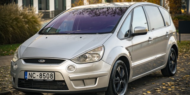 FORD S-MAX