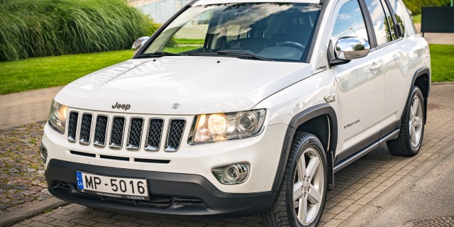 JEEP COMPASS
