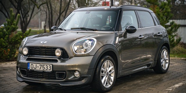 MINI COUNTRYMAN