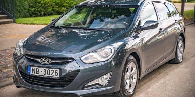 HYUNDAI I40