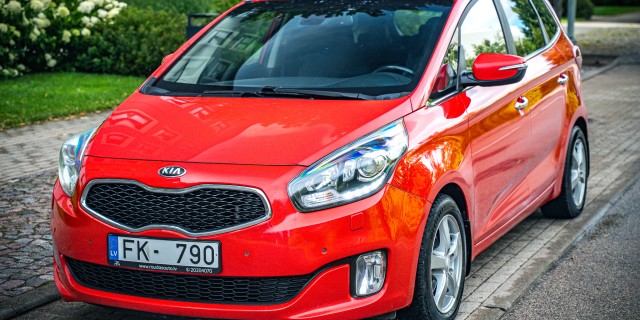 KIA CARENS