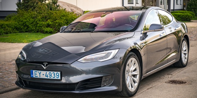 Tesla Model S