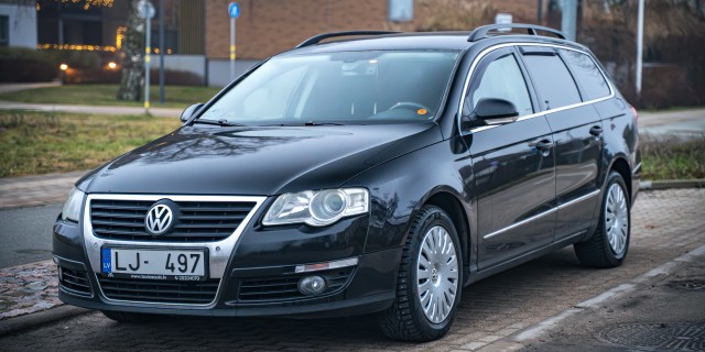 VOLKSWAGEN PASSAT (B6)