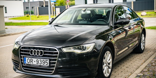 AUDI A6