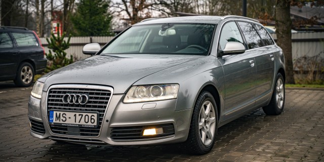 AUDI A6