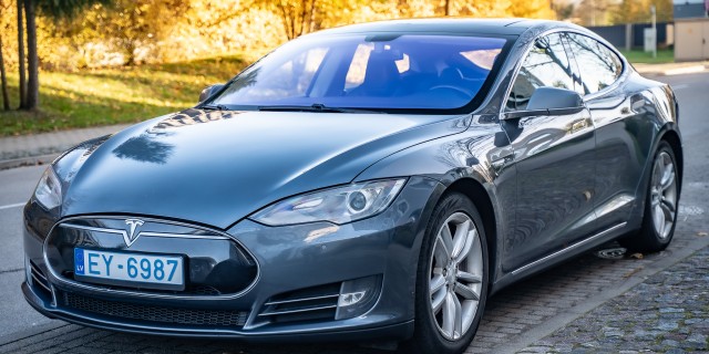 Tesla Model S