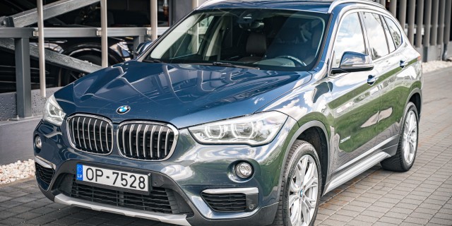 BMW X1
