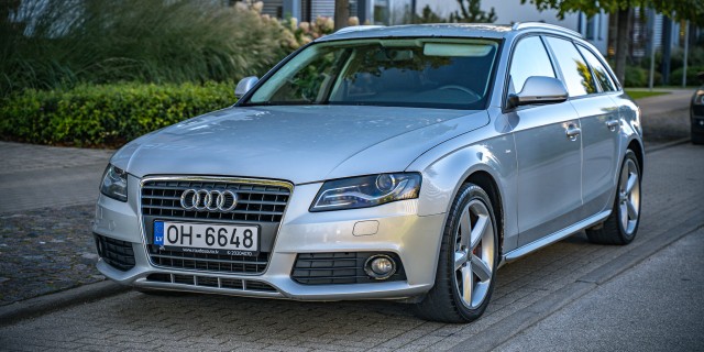 AUDI A4