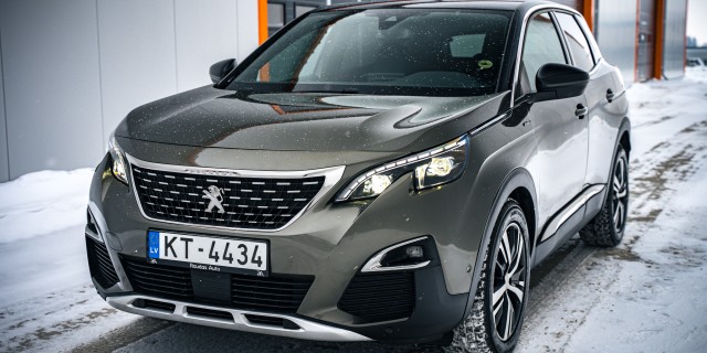 PEUGEOT 3008