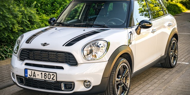 MINI COUNTRYMAN