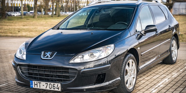 PEUGEOT 407