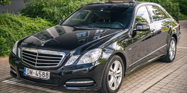 MERCEDES E350