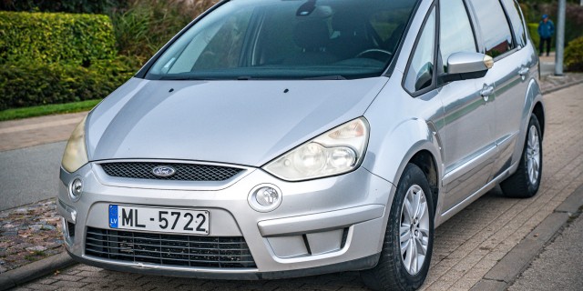 FORD S-MAX