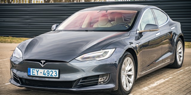 Tesla Model S