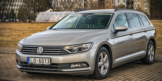 VOLKSWAGEN PASSAT (B8)
