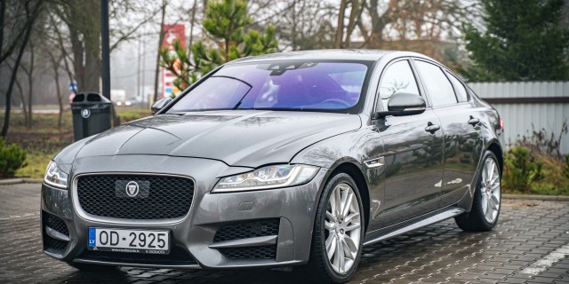 JAGUAR XF