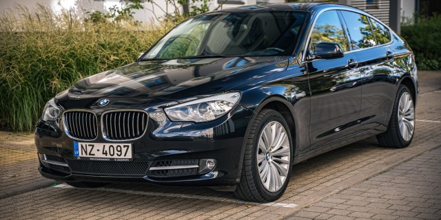 BMW 530